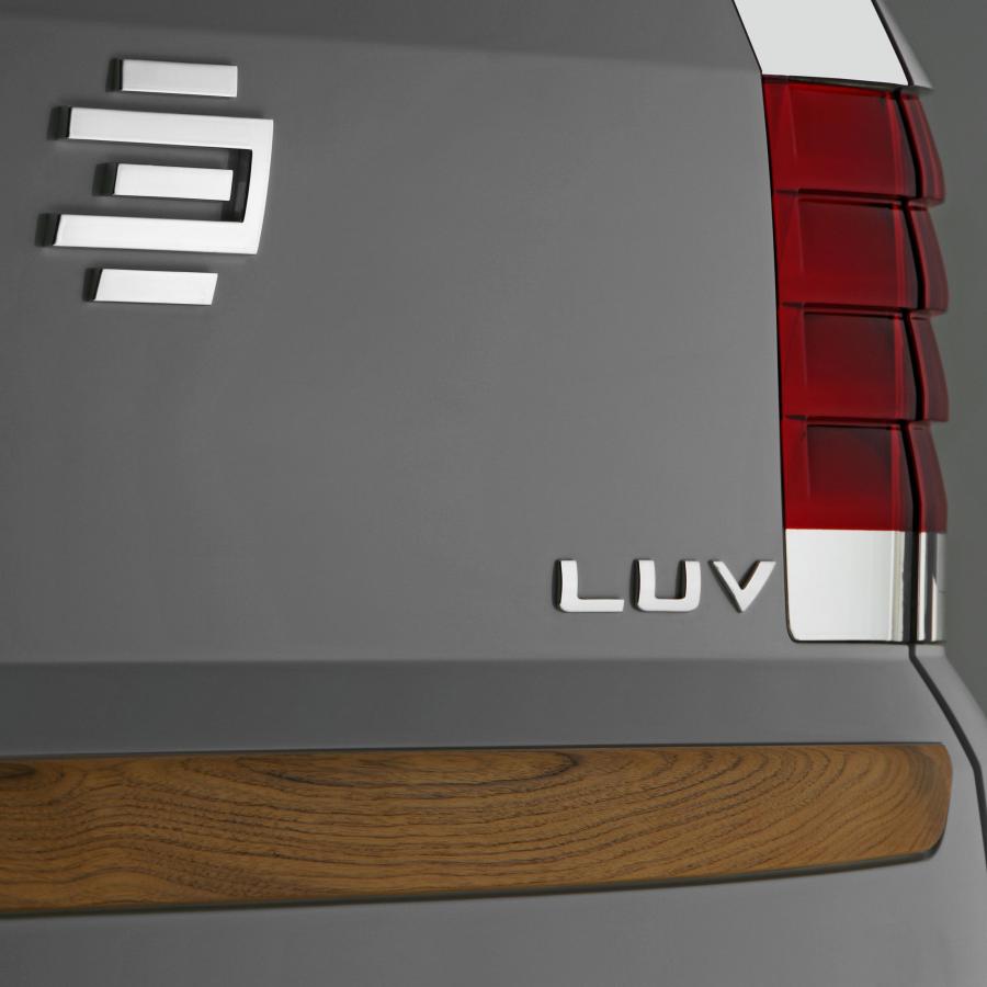 Логотип EDAG LUV Concept 2007 года  (фото 12 из 20)